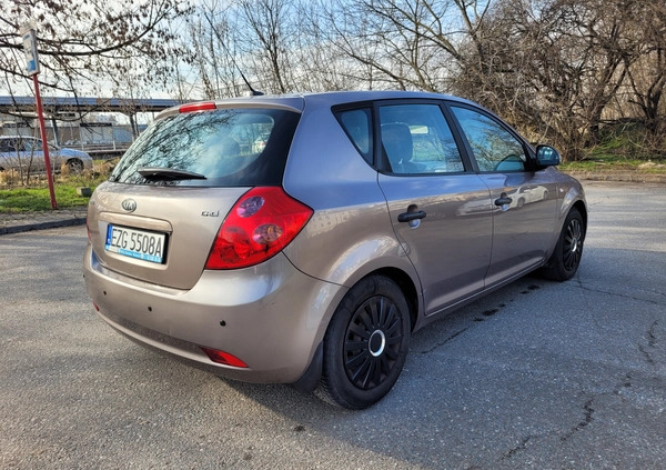 Kia Ceed cena 12900 przebieg: 192000, rok produkcji 2009 z Warszawa małe 301